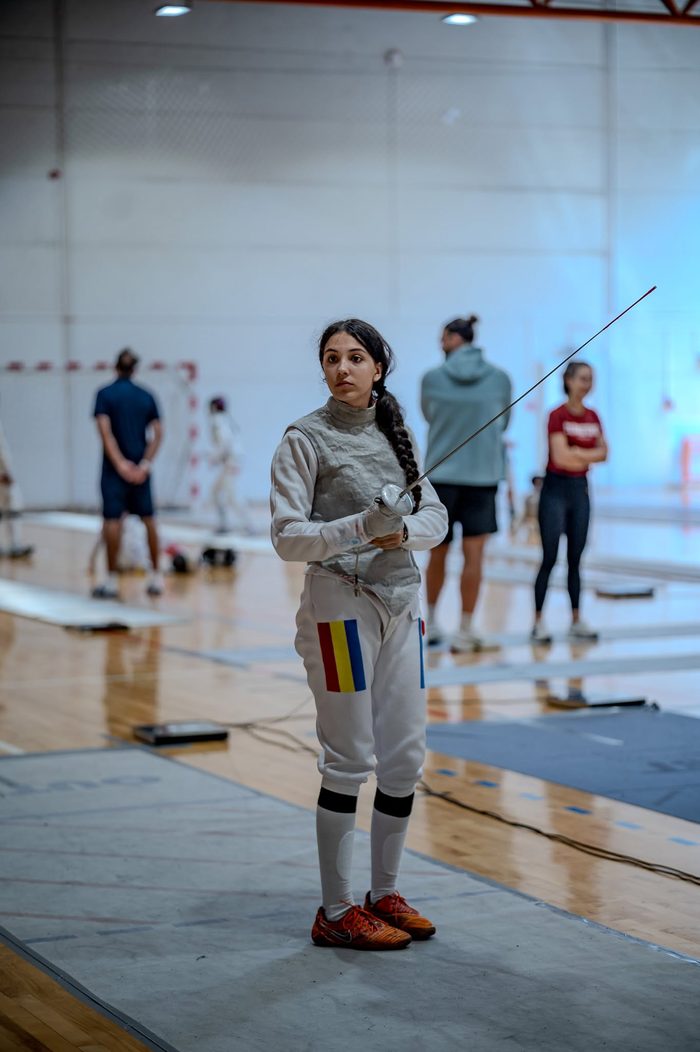 Fencer ready before a bout